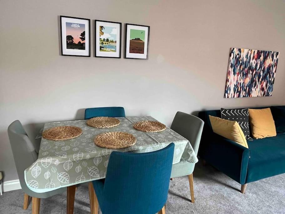 Town Centre Apartment With Parking Wallingford Bagian luar foto